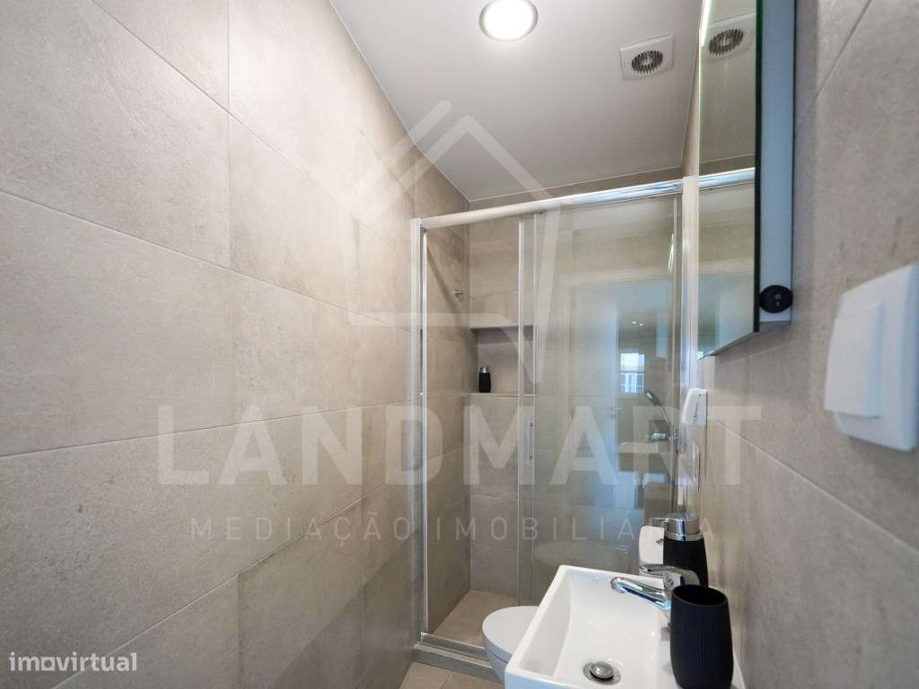 Moradia T3 - Zona Histórica São Martinho do Porto a 400 metros da P... - Grande imagem: 4/12