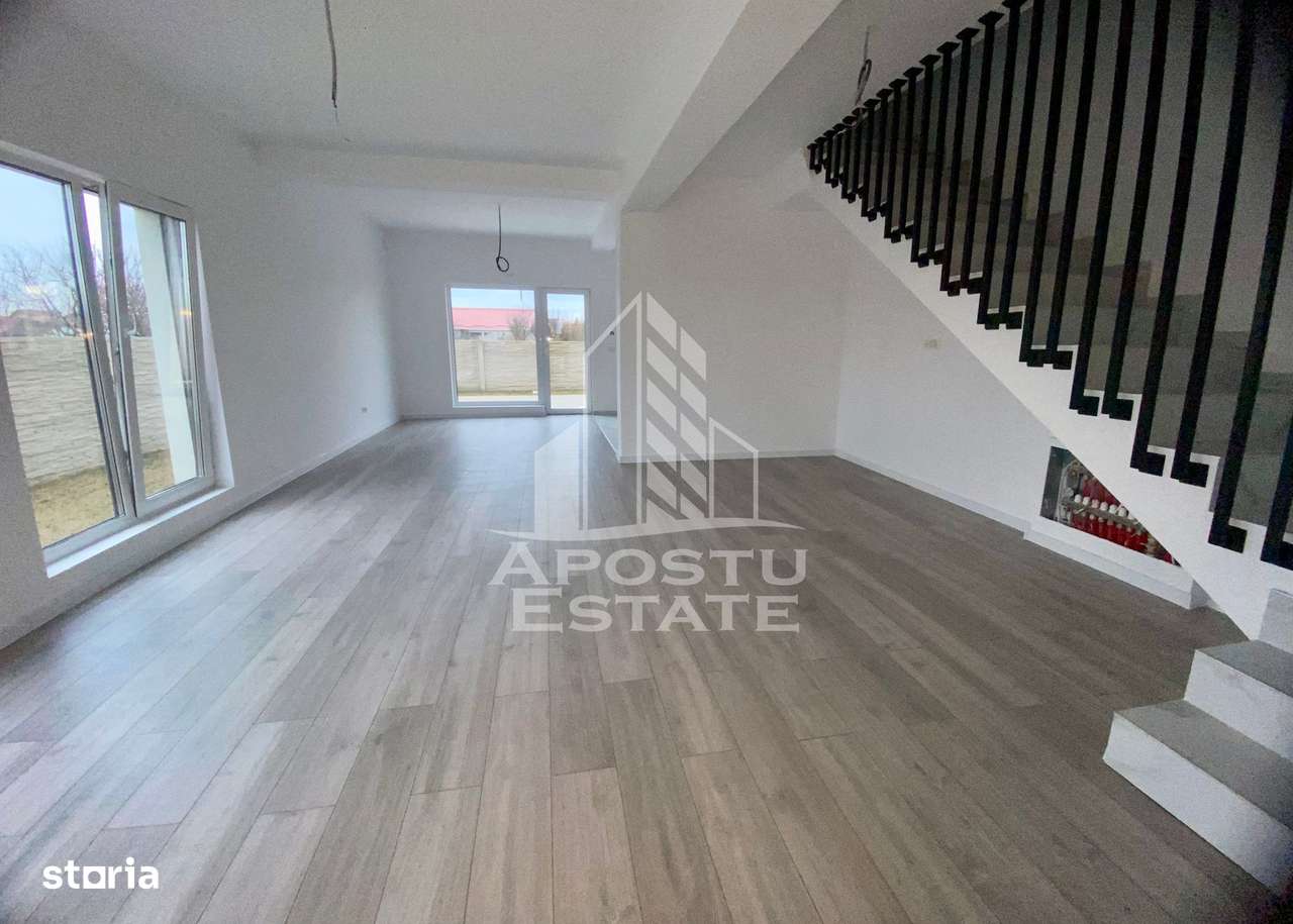 Duplex, 4 camere, centrala proprie, curte, Mosnita Vechie - Imagine principală: 1/8