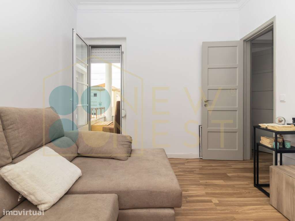 Apartamento T2+1 com excelente luz natural, varanda e logradouro co...-6