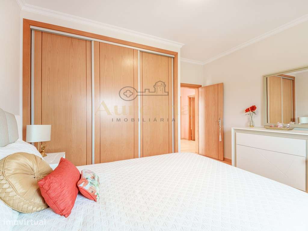 Moradia T3+1, na Moita Redonda, Fátima-32