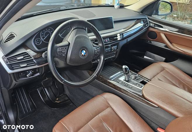 BMW X5 xDrive35i Edition Exclusive - 12