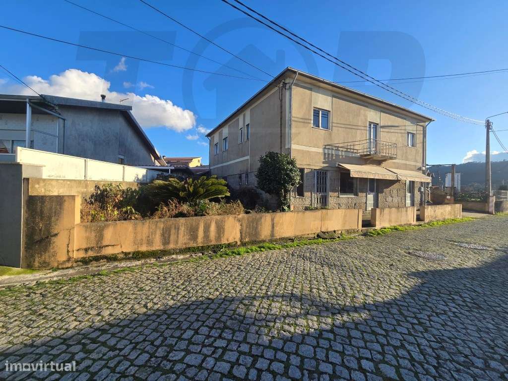 Moradia V5 Isolada com 295 m² de Área Bruta + Terreno de 1456 m² Gr... - Grande imagem: 2/34