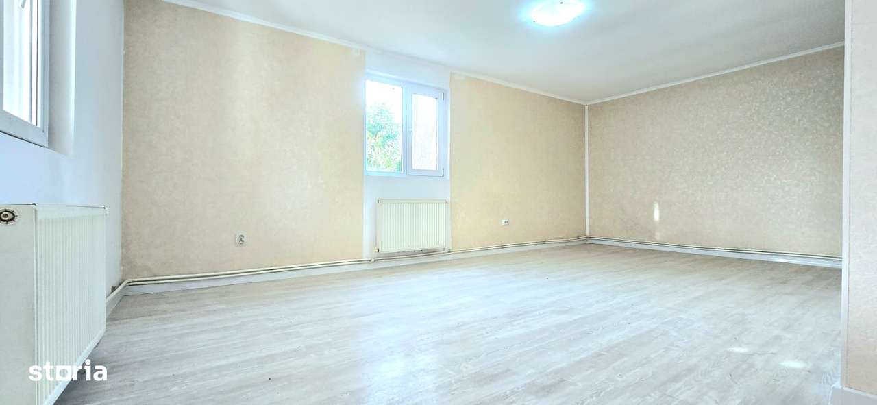 OPORTUNITATE DE INVESTITIE: Casă cu garaj – Lunca Cetățuii (Editurii)-8