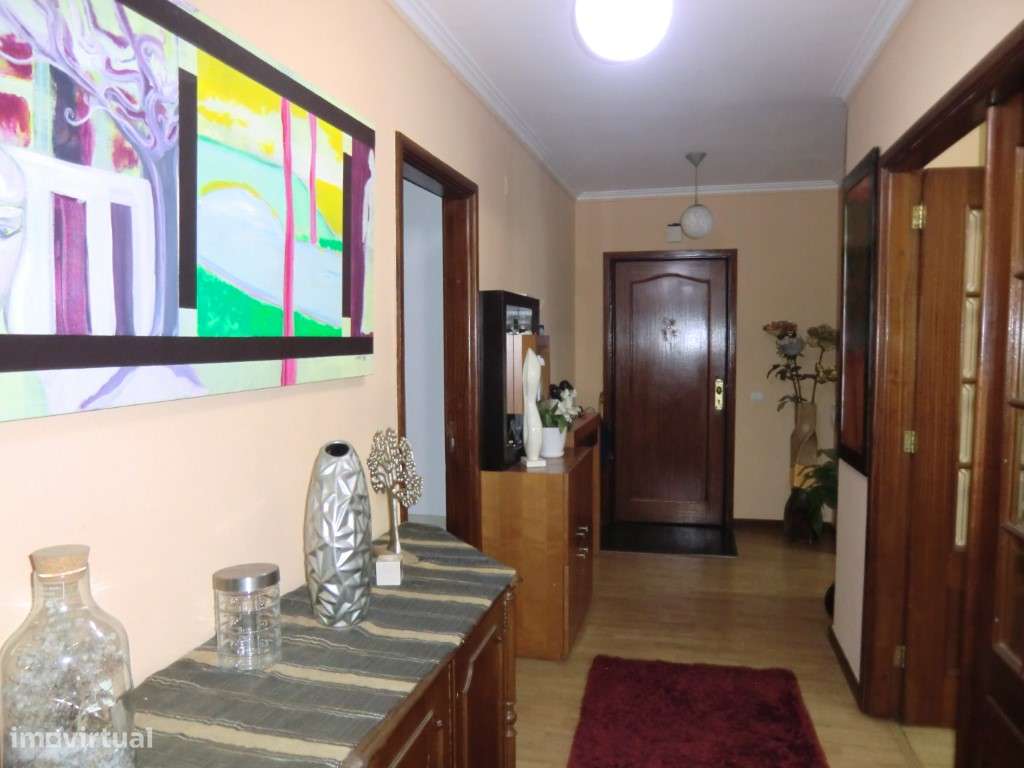 Apartamento T 3 c terraço,São João Madeira,centro-7