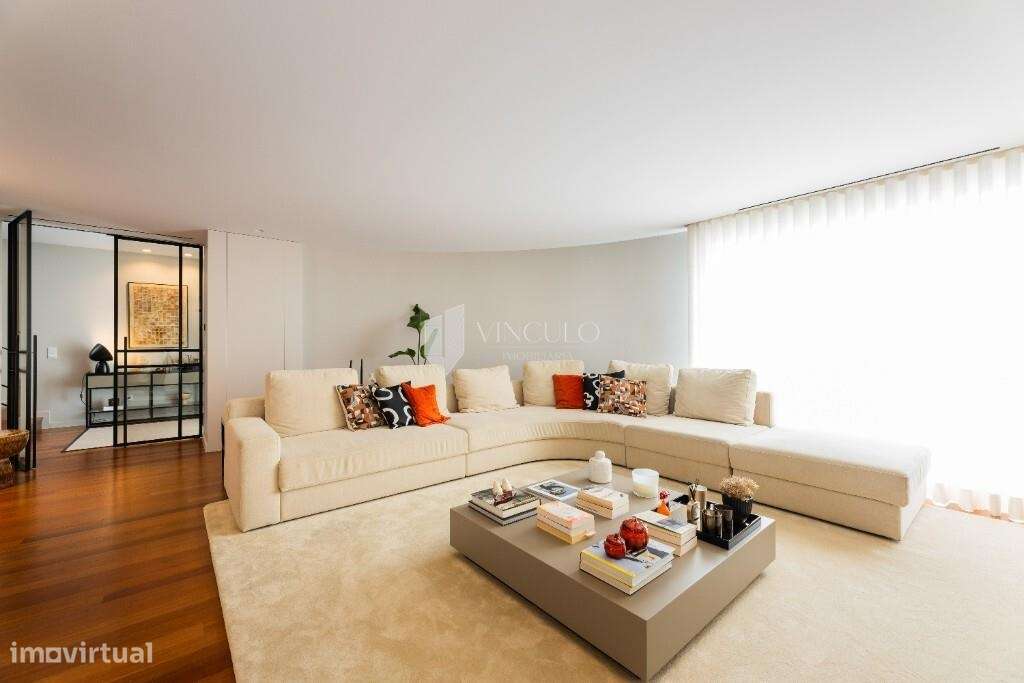 Moradia T4 em zona privilegiada de Nogueiró – conforto, elegância e vi-7