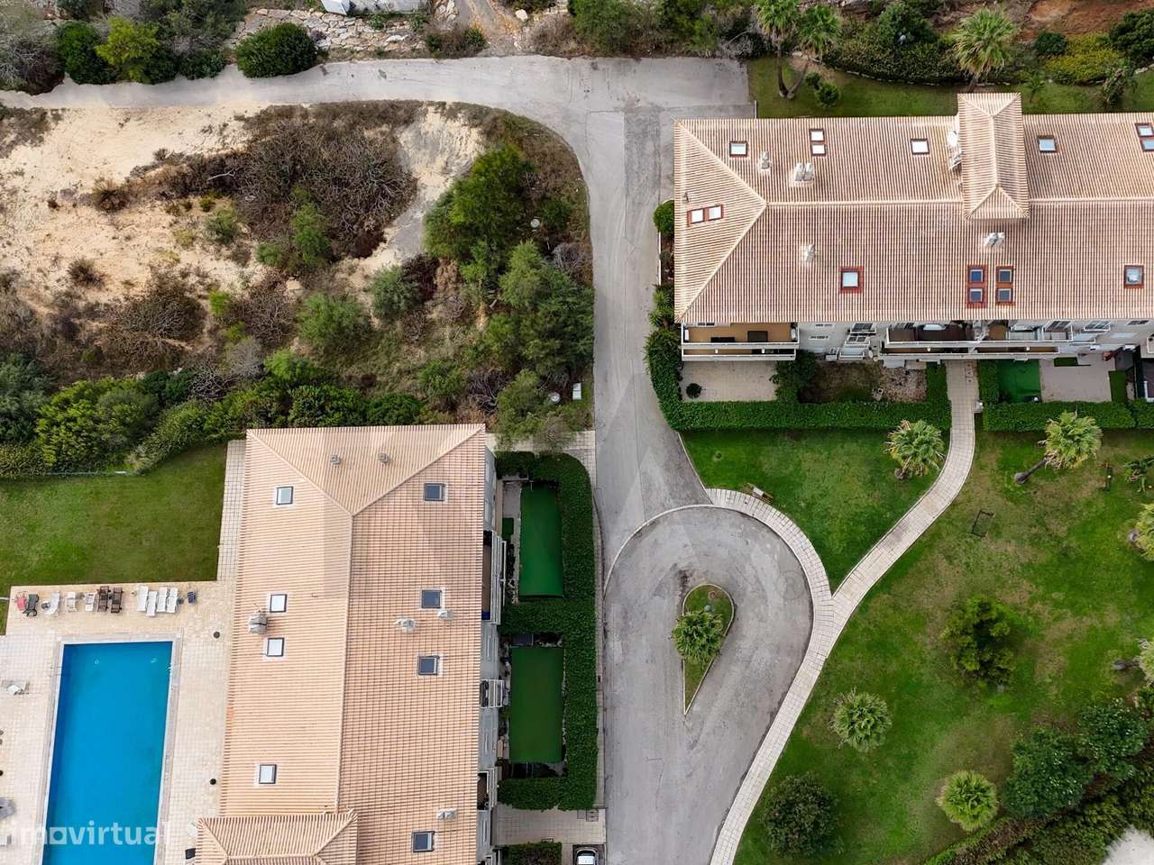 Apartamento T2 na Urbanização Cerro Azul – Conforto, Lazer e Localizaç-31