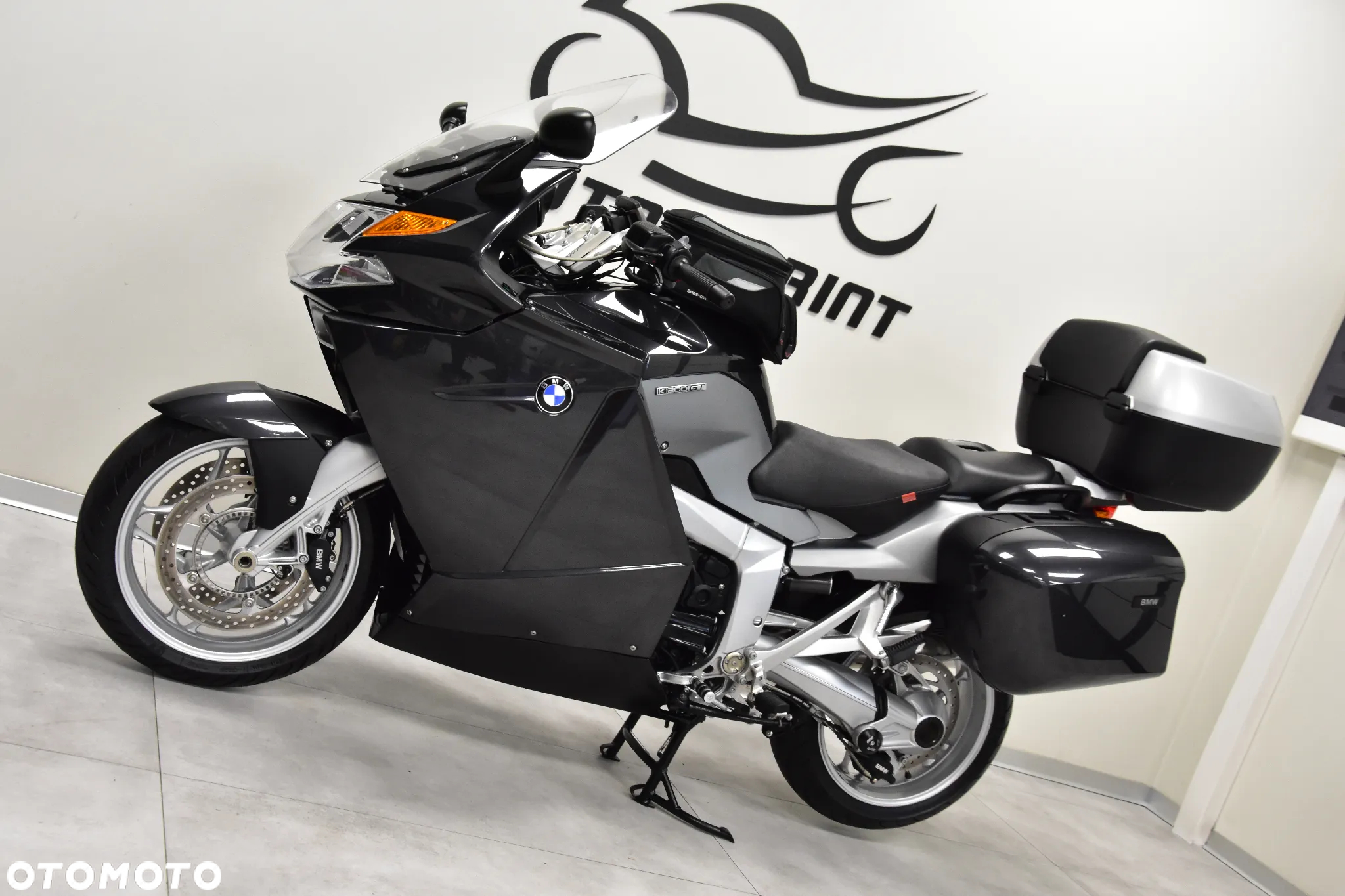 BMW K - 8