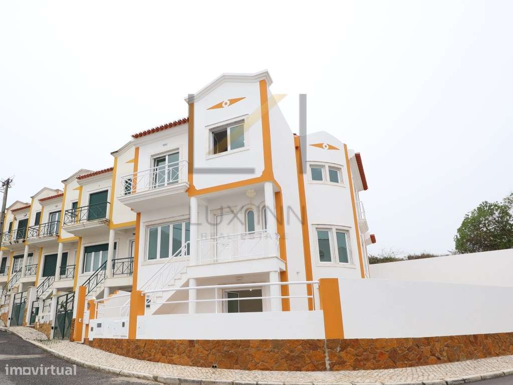 Moradia T4 renovada no centro da Ericeira - Grande imagem: 3/40