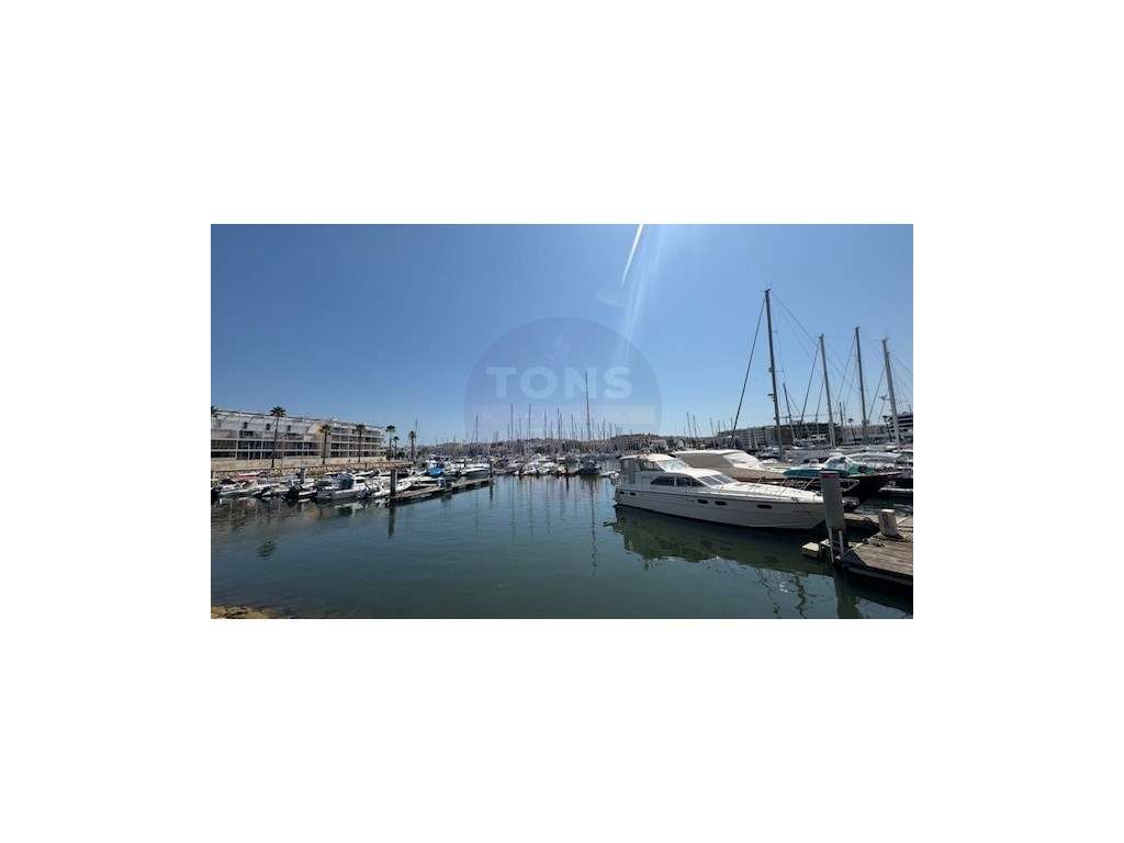 Moradia Exclusiva na Marina de Lagos - 1km da Praia-35