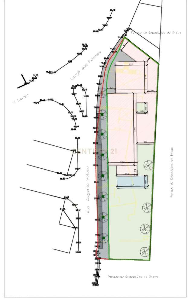 Terreno para um hotel de 70 quartos com um segundo edifício para servi-21