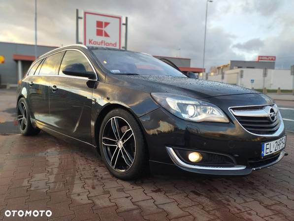 Opel Insignia 2.0 Bi TurboCDTI Sports Tourer Edition - 1