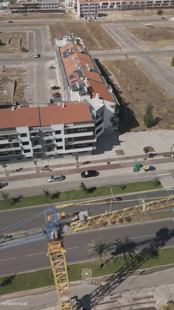 Apartamento T3 semi-novo na Urbanização Val Flores – Pinhal Novo-33