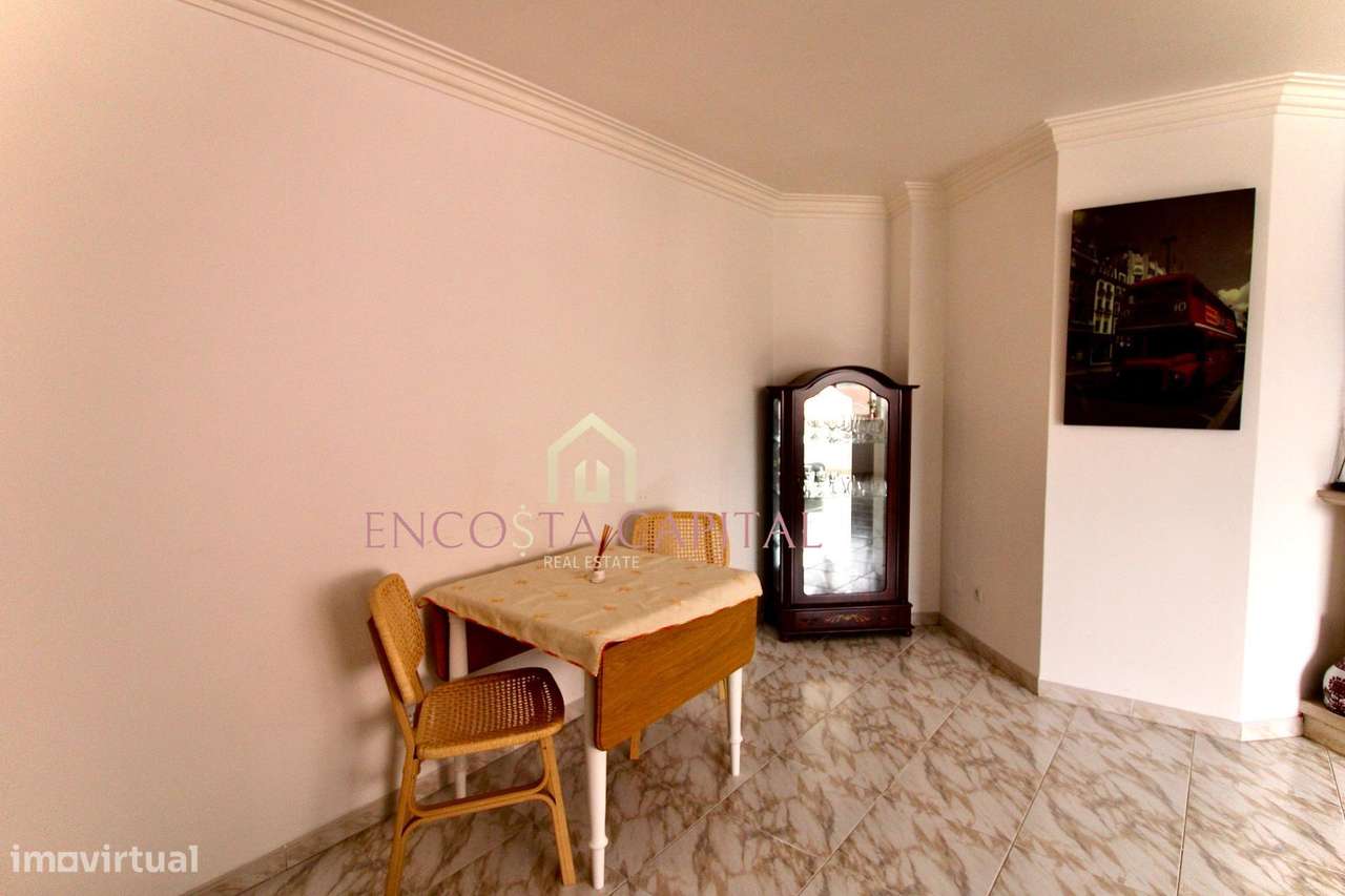 APARTAMENTO T2 QUELUZ C/ARRECADAÇÃO-3