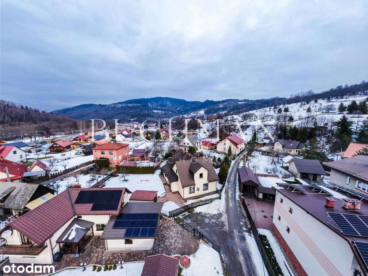 Połowa domu z ogrodem i potencjałem na wiele niezależnych pokoi-6