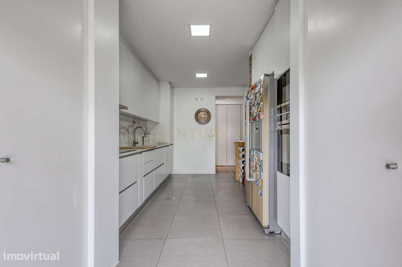 Espetacular T3 de 3 frentes a cinco minutos da praia da Granja-6