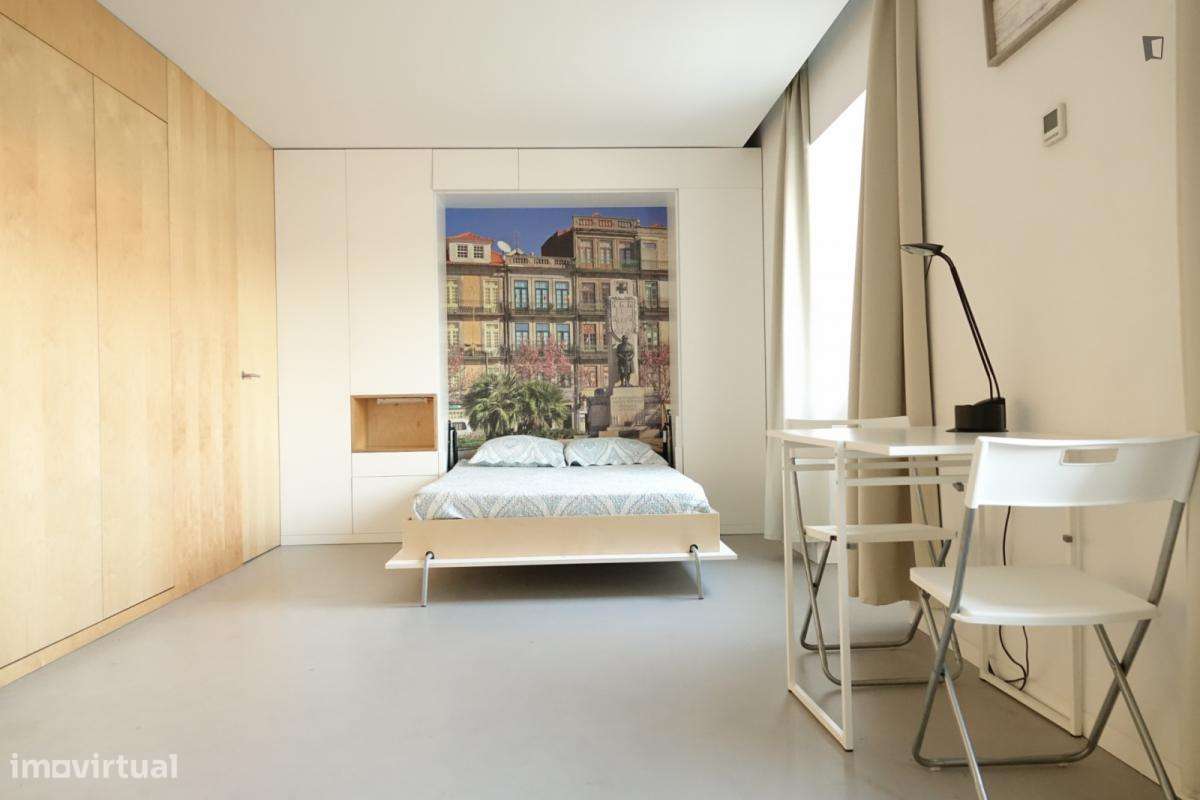 Estúdio - localizado em Santo Ildefonso Porto - Grande imagem: 2/8