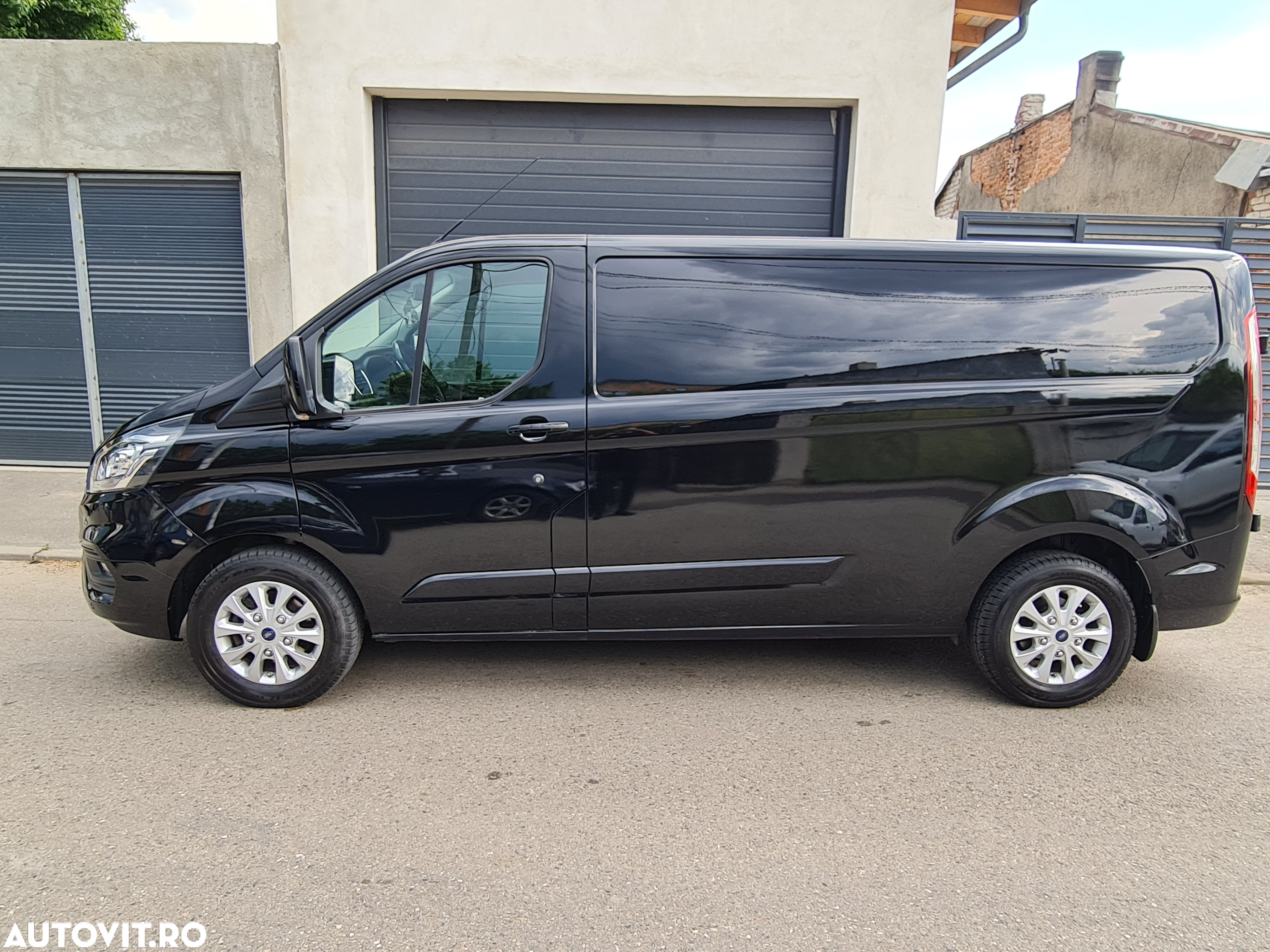 Ford Ford Transit Custom Limited L2H1 - 12