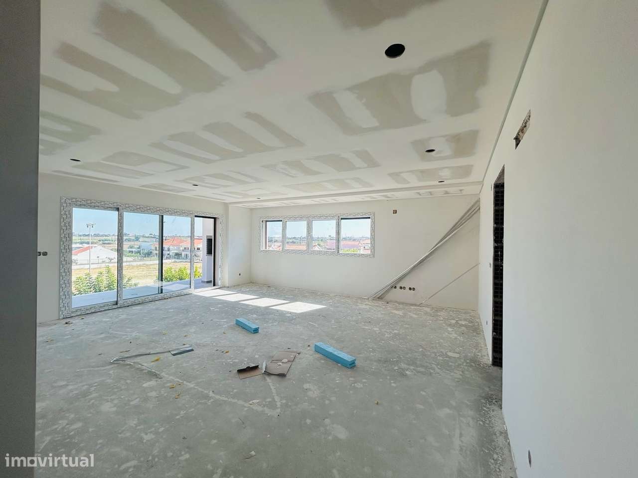 APARTAMENTO T3 PARA ENTREGA ATÉ DEZEMBRO DE 2026 C/BOX-6