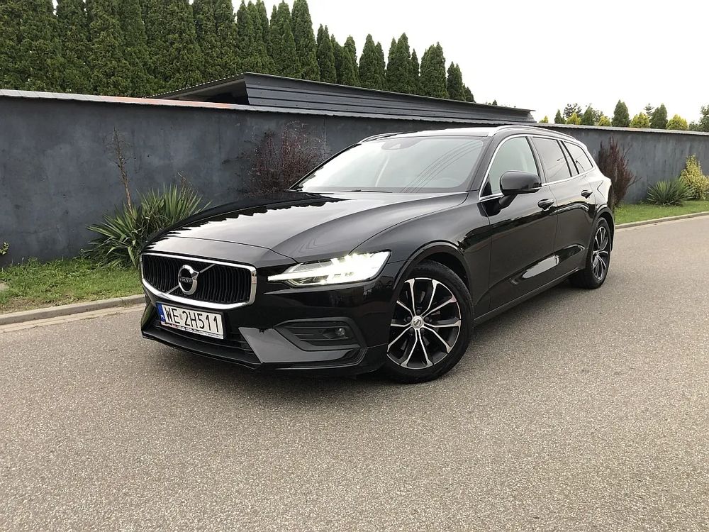 Volvo V60 II (2018- ) B4 D Momentum Pro 2020