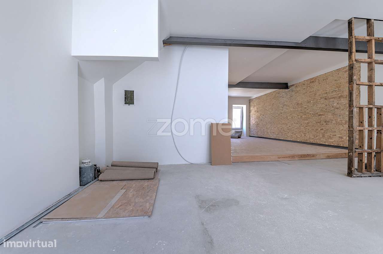 Loja 130m², estrategicamente localizado na Rua de Alcântara - Grande imagem: 3/24