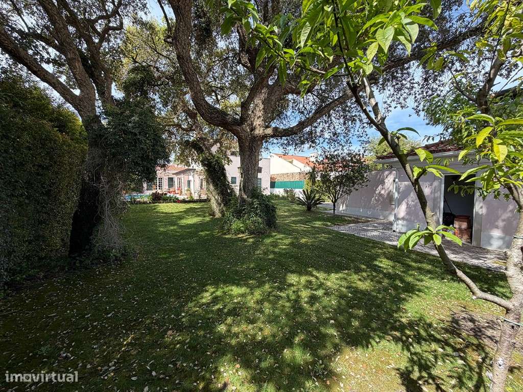 Moradia com Piscina, lote de 865 m2, a vendas nas Casas de Azeitão-37