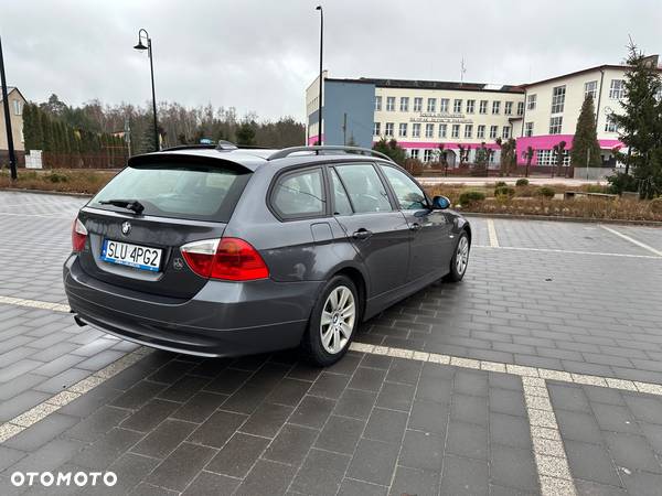 BMW Seria 3 320d DPF Touring - 19