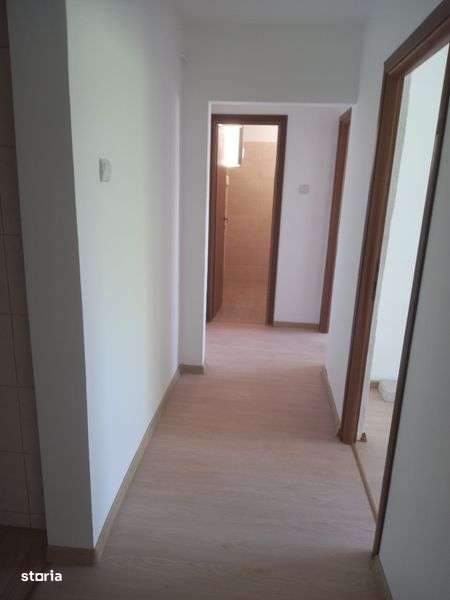 Vand apartament 3 camere - Imagine principală: 4/7