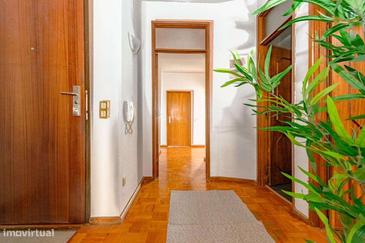 Quarto - localizado em Paranhos Porto - Grande imagem: 2/8