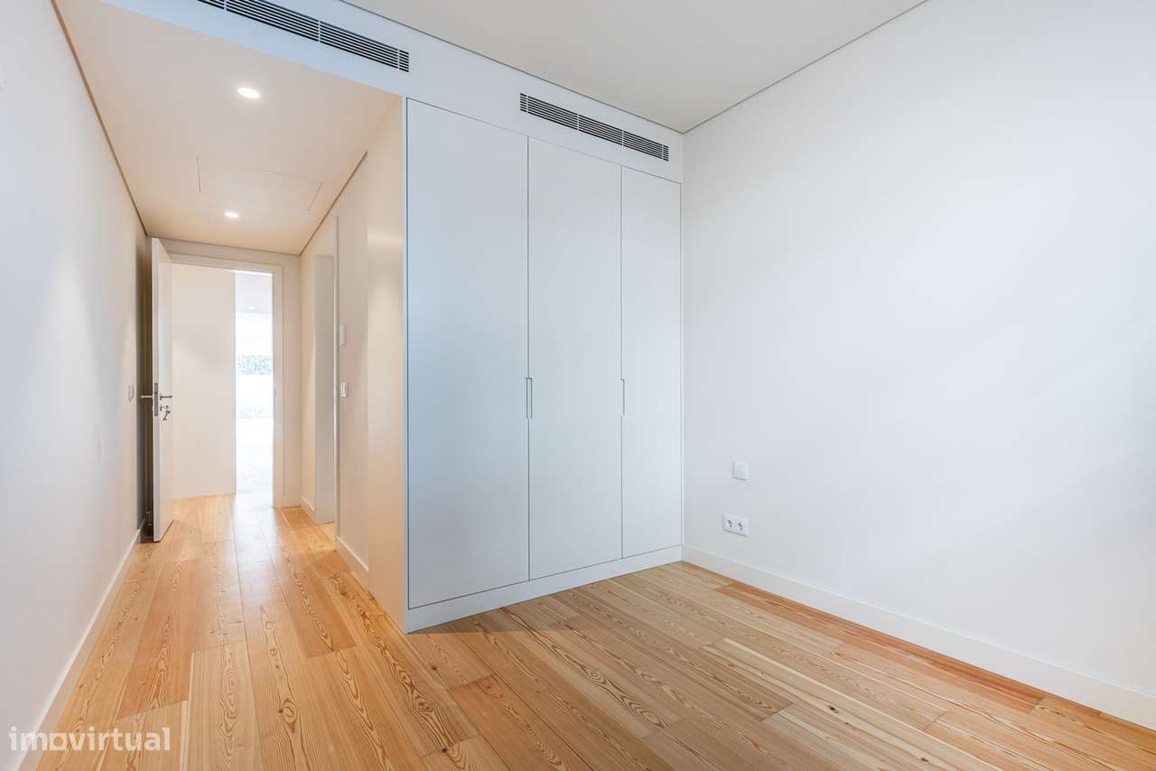 Duplex T4 – Empreendimento Conde de Lima, Lisboa - Grande imagem: 4/47