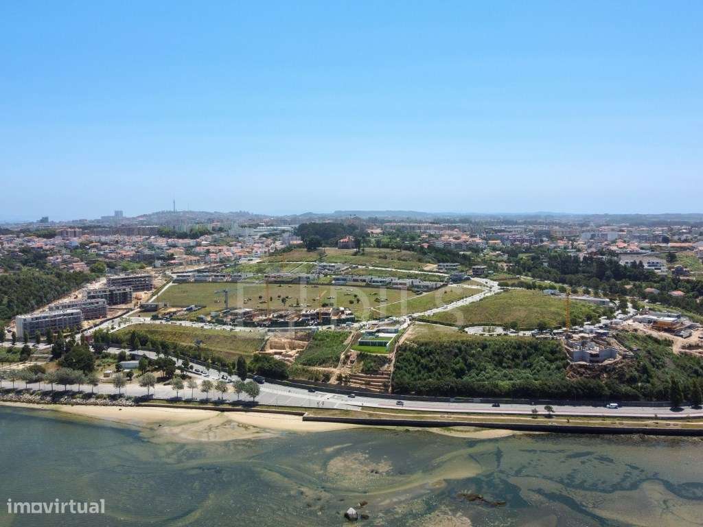 Apartamento T2 com varanda e estacionamento em Vila Nova de Gaia - Grande imagem: 4/100