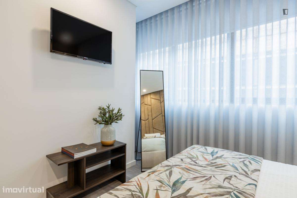 Apartamento com 1 quartos - localizado em Ramalde Porto - Grande imagem: 5/35