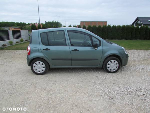 Renault Modus 1.2 16V Avantage - 8