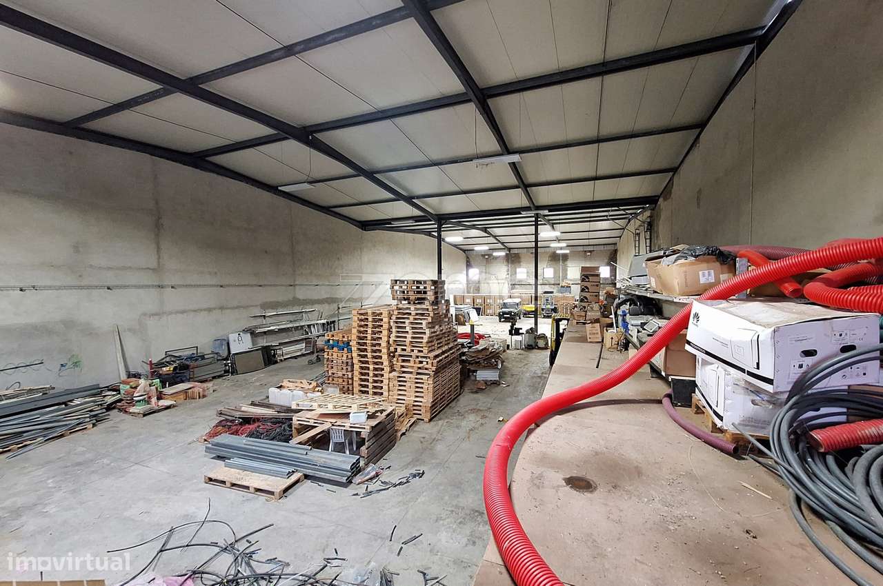 Armazém com 800m2 em Alhos Vedros, Moita - Grande imagem: 5/17