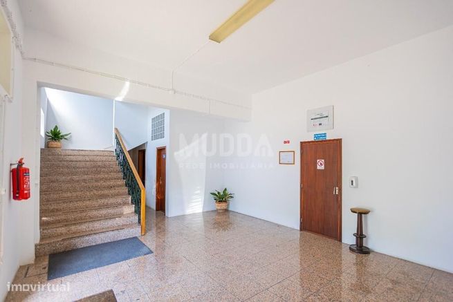 Armazém Industrial de Excelência para Venda – Zona Industrial de Corte-29
