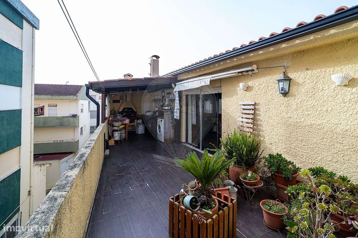 Moradia T4 para venda-9