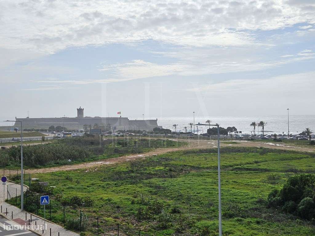 APARTAMENTO T1 EM CARCAVELOS COM VISTA MAR 1ª LINHA A 200m DA PRAIA-37