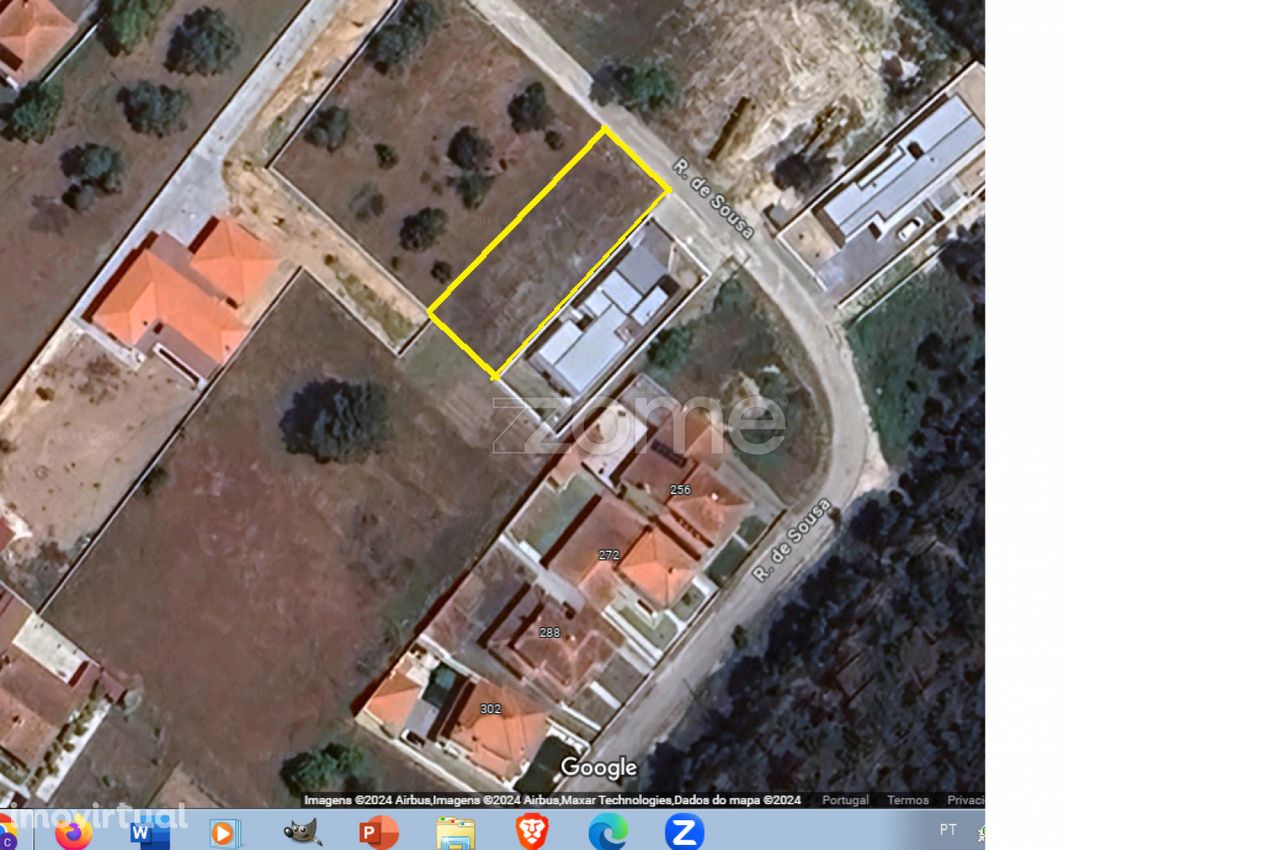 Lote de terreno em Leiria com aproximadamente 500m2 e projeto aprovado