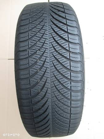 Opona 205/55 R16 Goodyear Vector 4 Seasons - 1