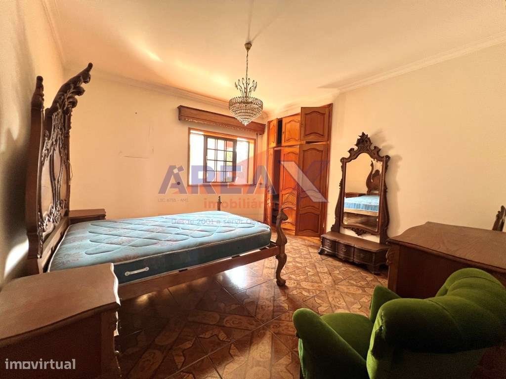 MORADIA BI-FAMILIAR-43