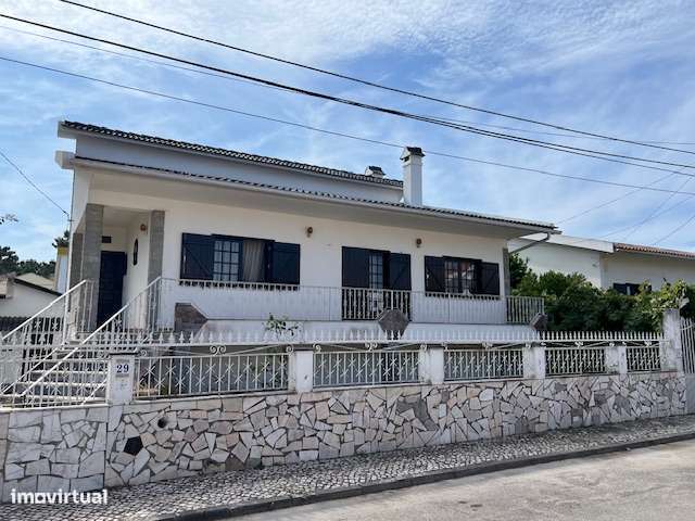 Moradia c/ Garagem, 692m2 de terreno, na Aroeira!-44