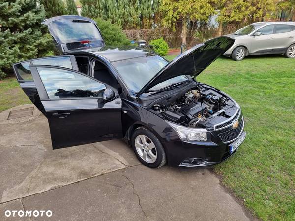 Chevrolet Cruze 1.8 LT+ - 27