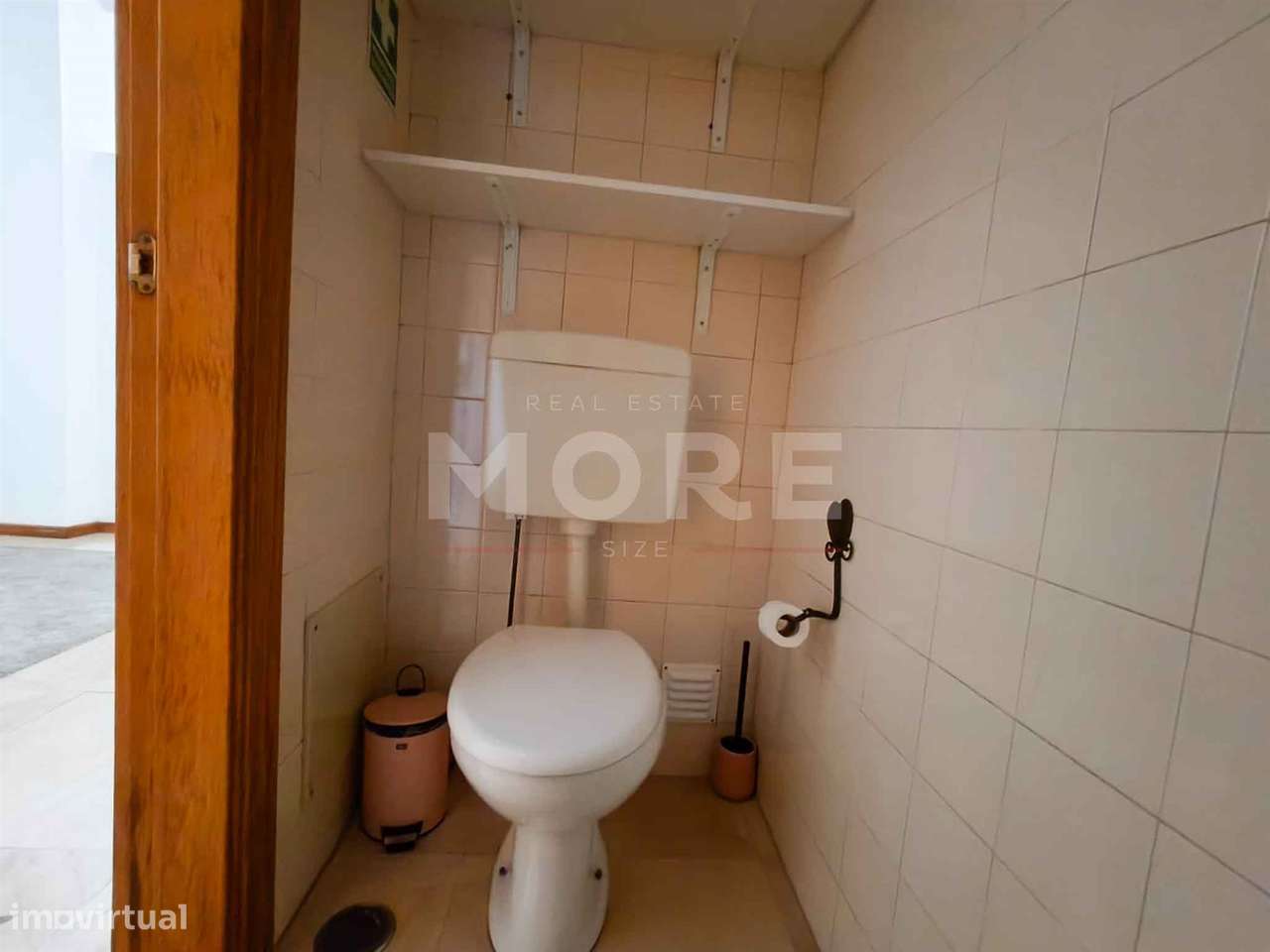 Espaço comercial no Centro Histórico de Évora, junto ao Teatro Garcia-8