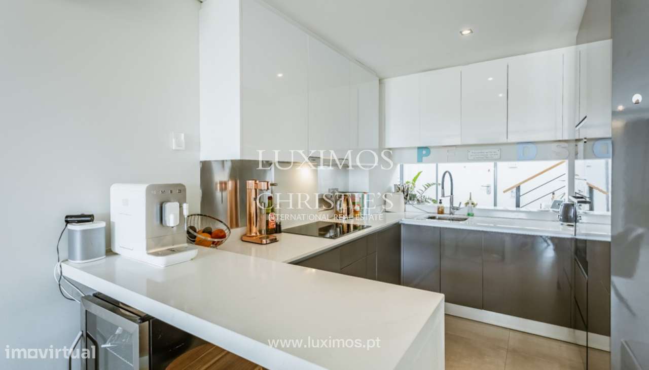 Moradia V4 com vista para rio Arade à venda em Lagoa, Algarve - Grande imagem: 5/27