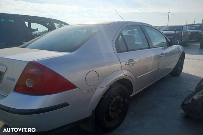 Usa / Portiera spate stanga SEDAN Ford Mondeo MK3  [din 2000 pana  20 - 6