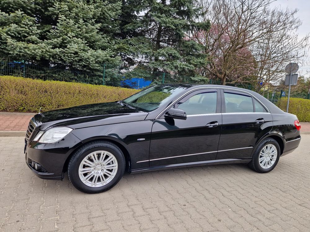Mercedes-Benz E W212/W207 2009