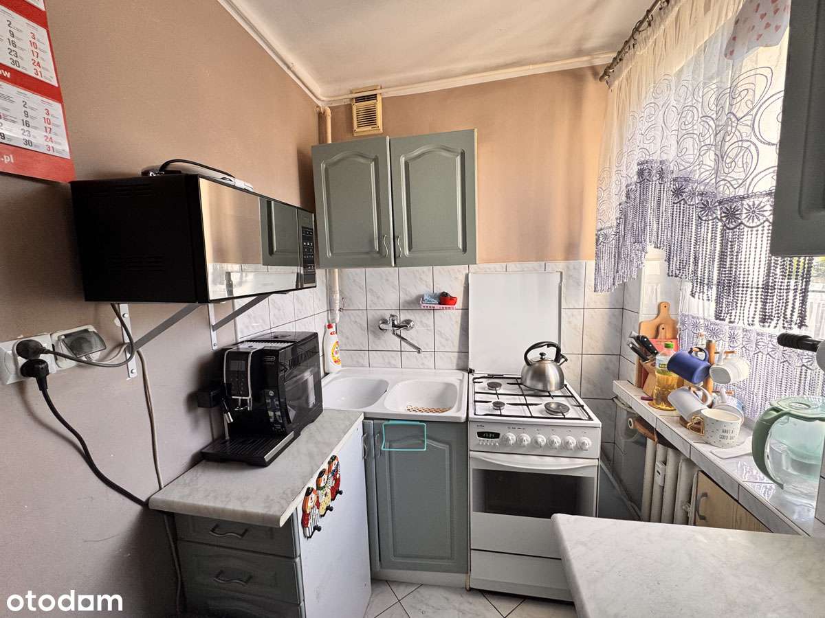 Trzy pokoje na  oś. Widok z pełnym wyposażeniem-6