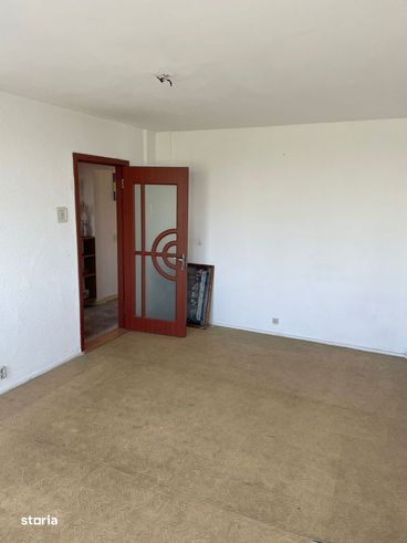 De vanzare apartament 3 camere, zona 700 Bucuresti-3