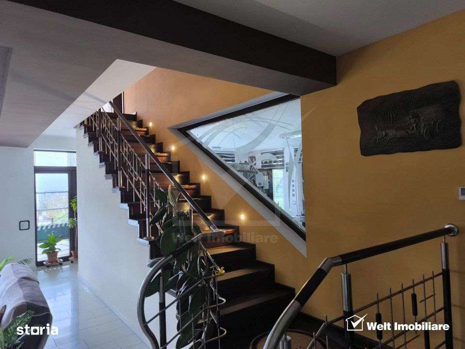 Casa-vila, 7 cam., 418 m.p., 2000 m.p. teren, Dambul Rotund, zona lini - Imagine principală: 4/19