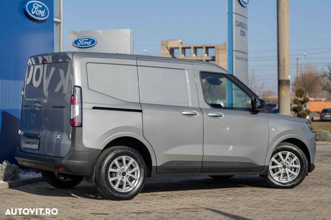 Ford Transit Courier - 27