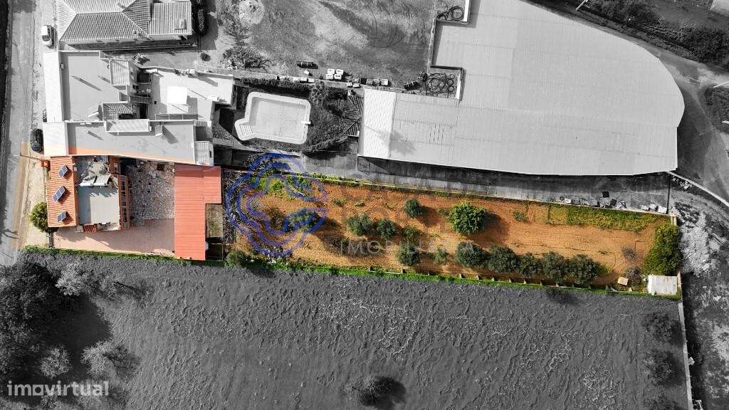 ​​​​​​​Moradia Multifamiliar com 4 Frações Independentes | Pechão |Far - Grande imagem: 2/49